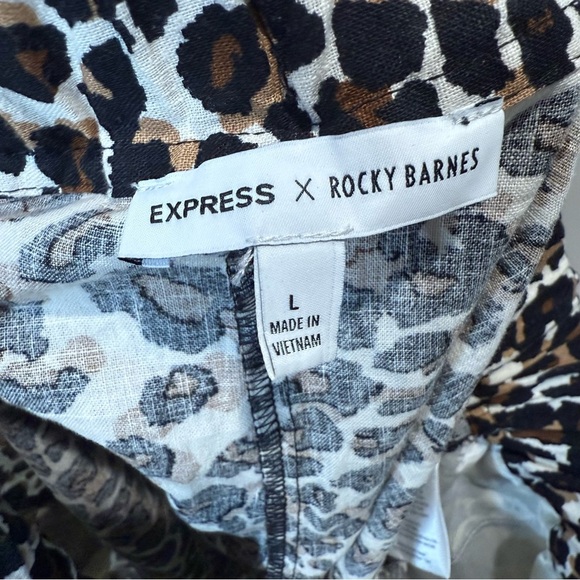 Express X Rocky Barnes Leopard Print Shorts Paper Bag Style Size L high waist - Picture 5 of 8